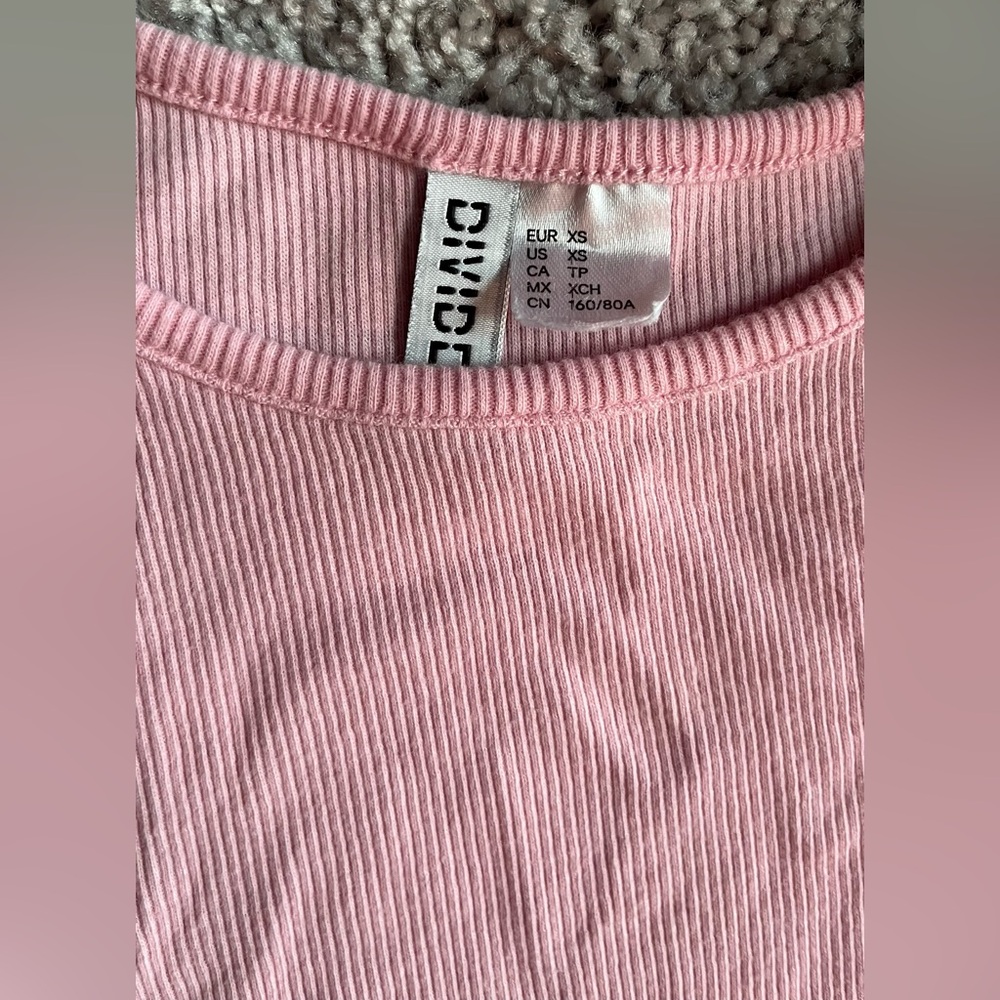 Pink top - Picture 2 of 2
